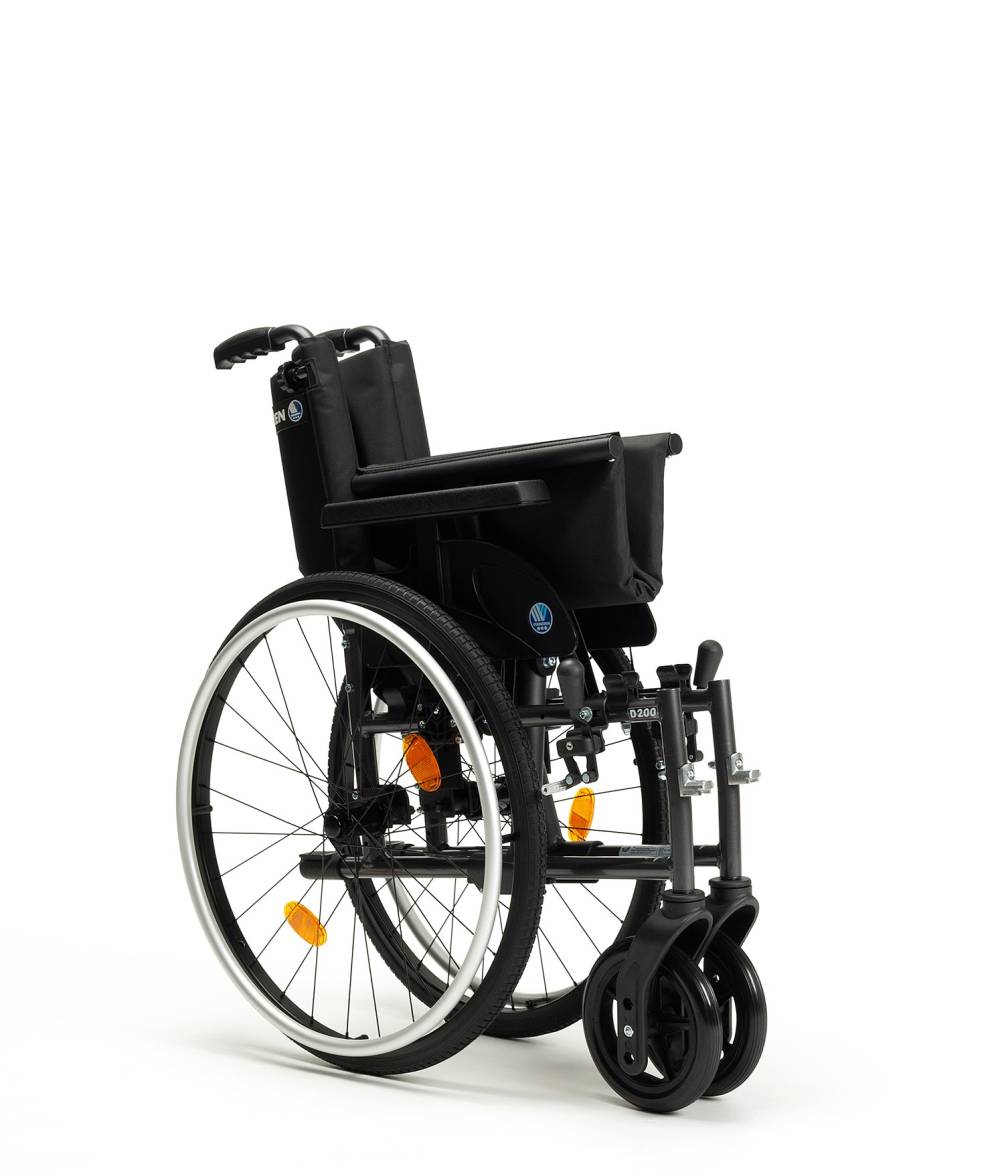 Fauteuil Roulant Manuel Standard D200 et 708D